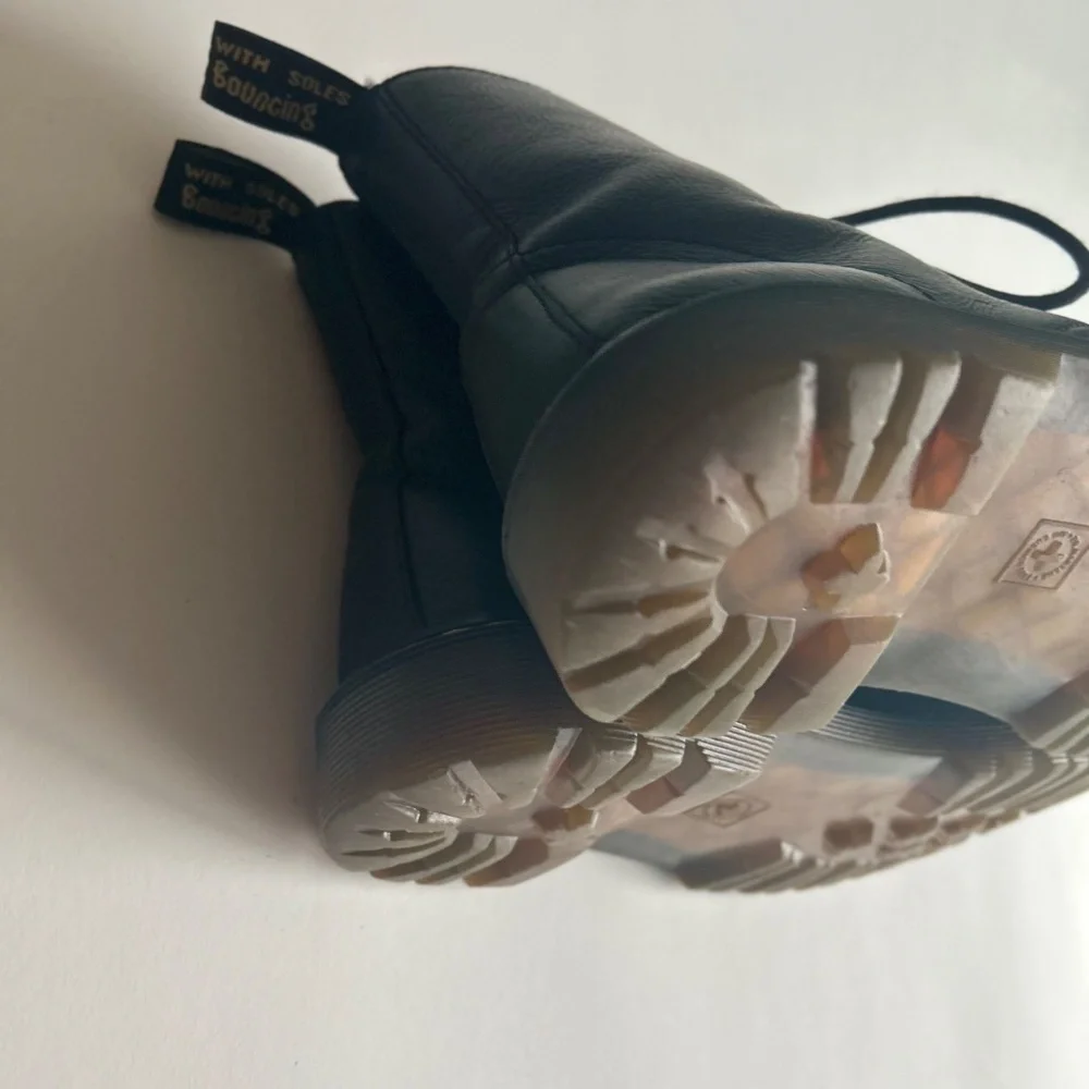 Men’s Dr. Martens Luana Black Leather Combat Boots size 9. - Picture 8 of 14